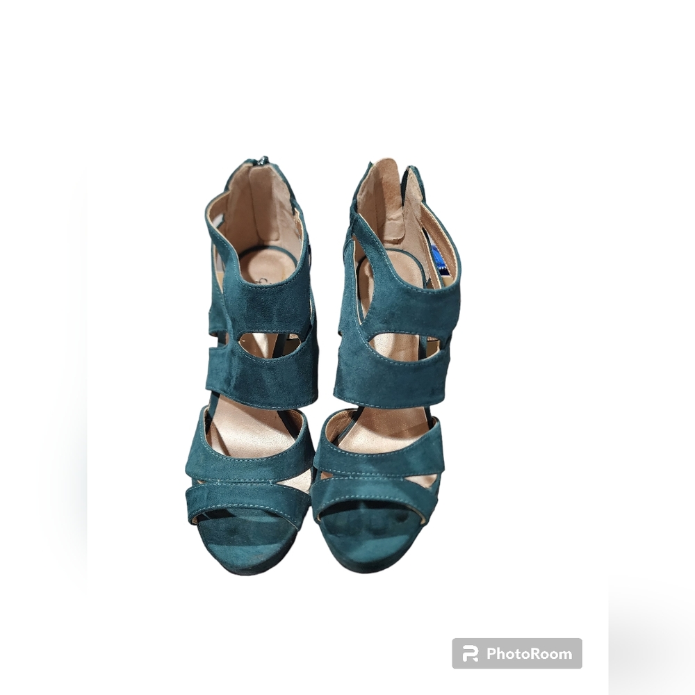 NWT Qupid Jade Green Stilettos Size 6